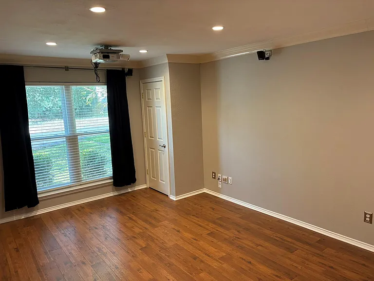 7504 Napier Trl — Photo 21