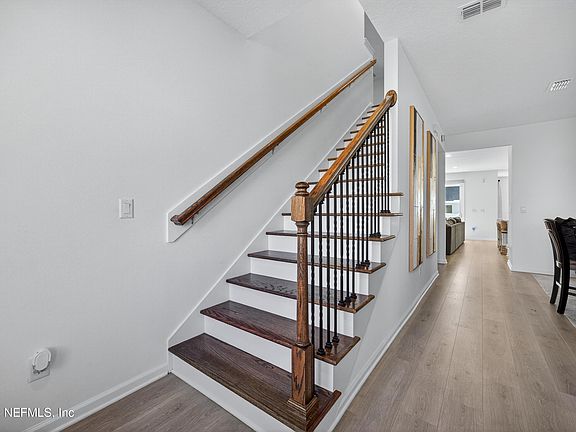 4th image of 2113 FEATHEREDGE Way