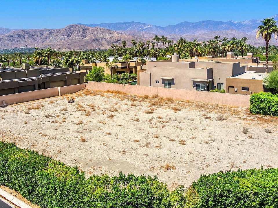 2nd image of 16 Spyglass Cir