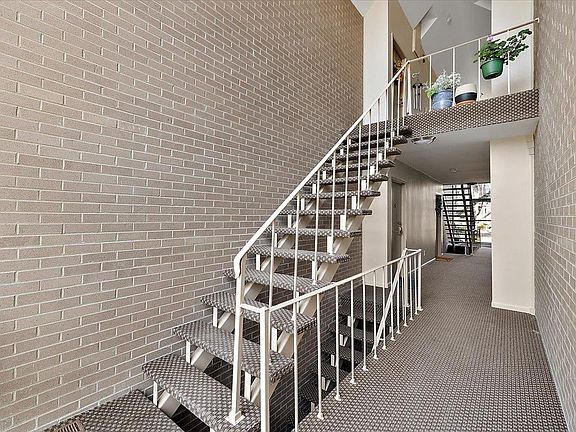 5th image of 2021 Klingensmith Rd Unit 88