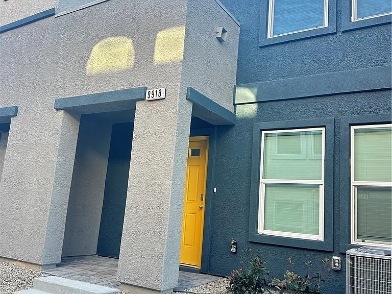 9918 Saffron Hills St — Photo 28