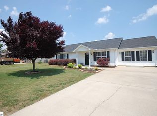 202 Ariel Ct, Fountain Inn, SC 29644