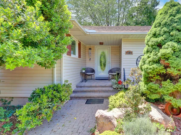 1304 Sycamore Avenue, Bohemia, NY 11716