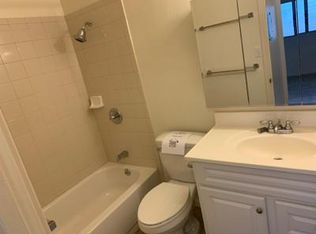 1547 Gulick Ave APT B, Honolulu, HI 96819
