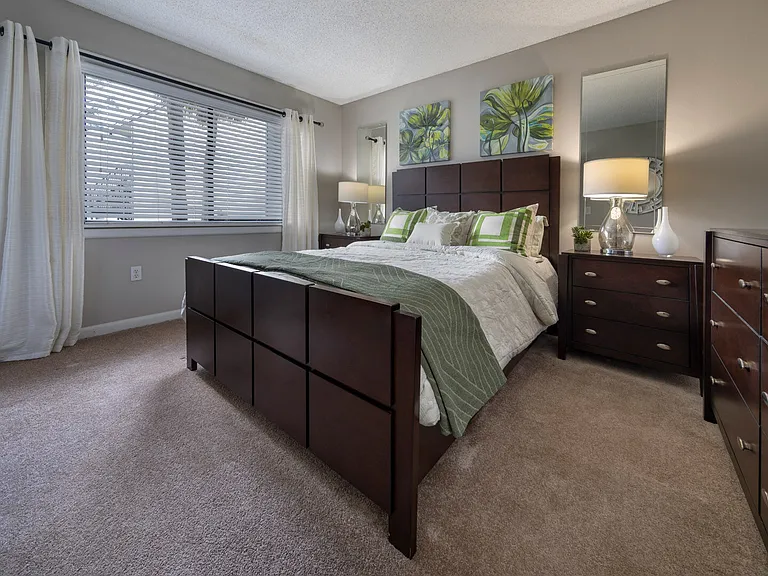 Enclave at Lake Ellenor — Photo 16