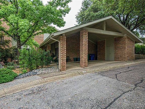 2nd image of 14 Country Lake Dr