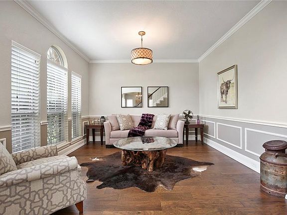 5th image of 1105 Hunters Creek Dr