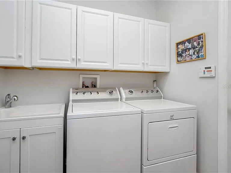 240 Volterra Way — Photo 27