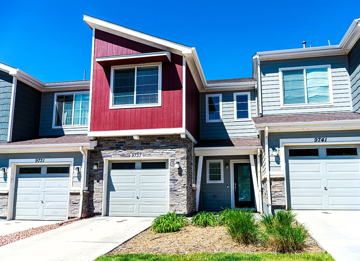 Building Photo - 9737 Clermont Ln