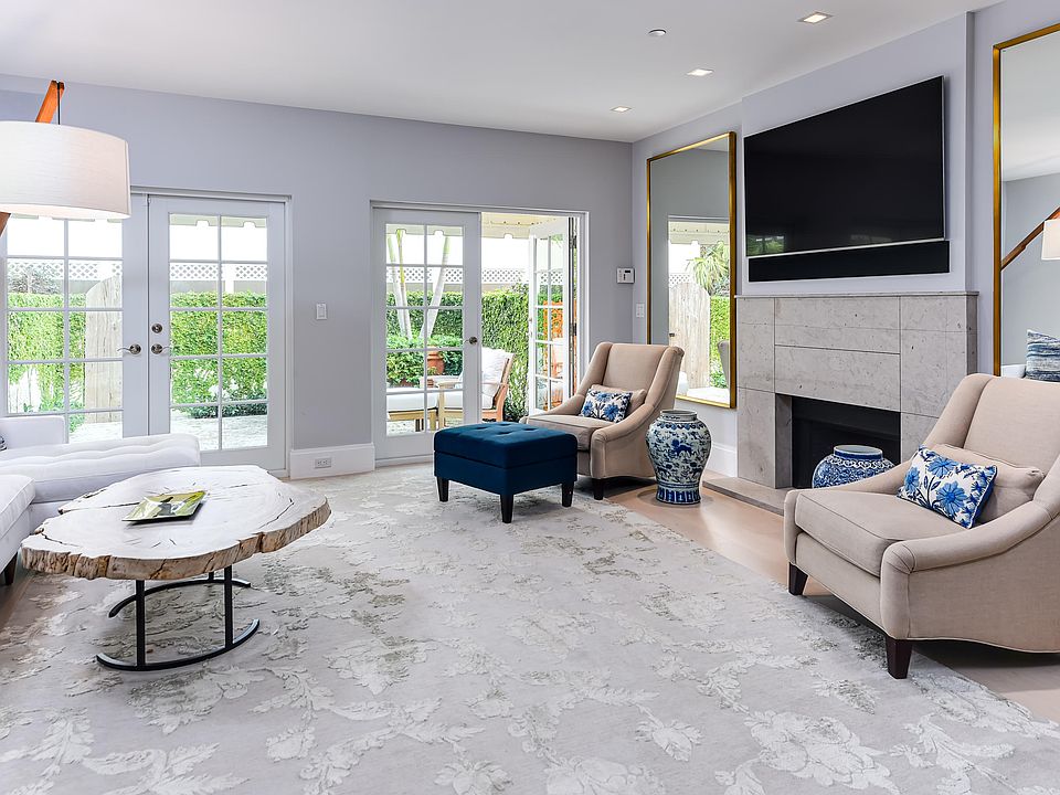 1st image of 411 Australian Avenue #3
