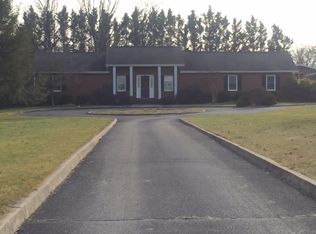 560 Keyes Ferry Rd, Charles Town, WV 25414