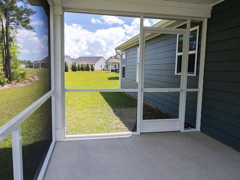 3093 Edgehill Dr — Photo 64