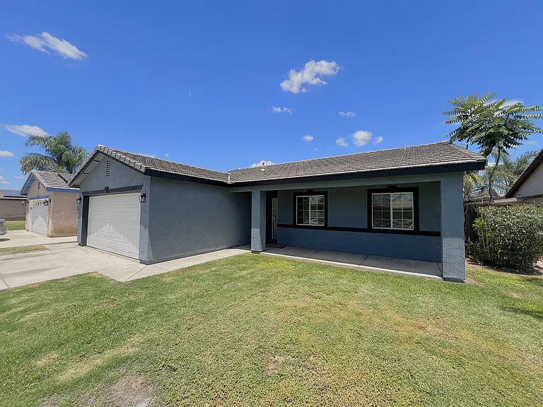 1408 Interlaken Dr — Photo 2