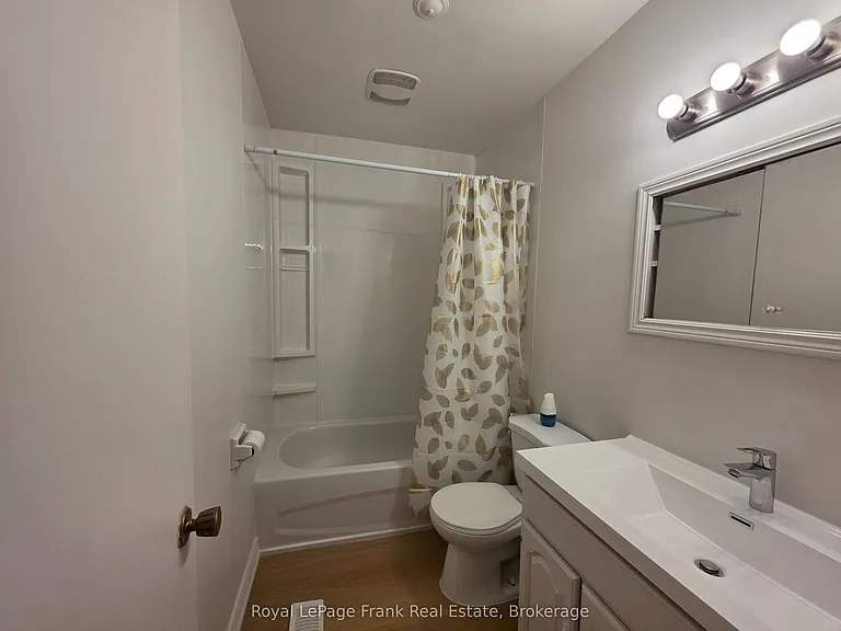 813 Zator Ave — Photo 12