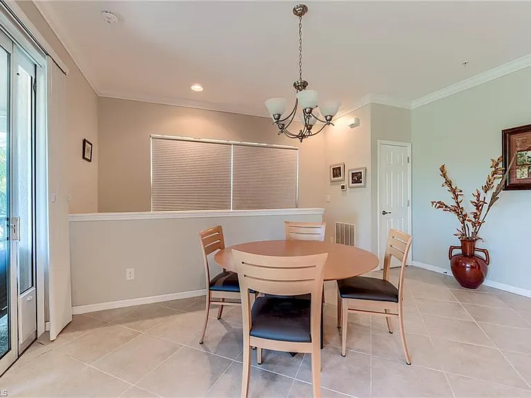 8510 Violeta St #201 — Photo 5