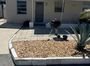 28 Douglas Dr, Ocean Ridge, FL 33435