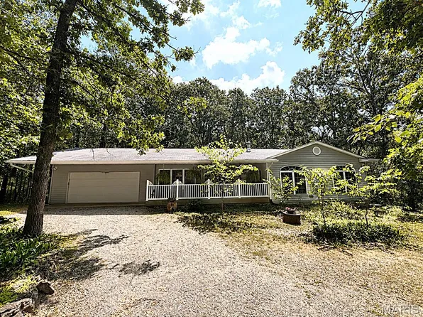 1075 Twin Oaks Dr, Doe Run, MO 63637