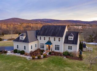140 Heritage Dr, Waynesboro, VA 22980