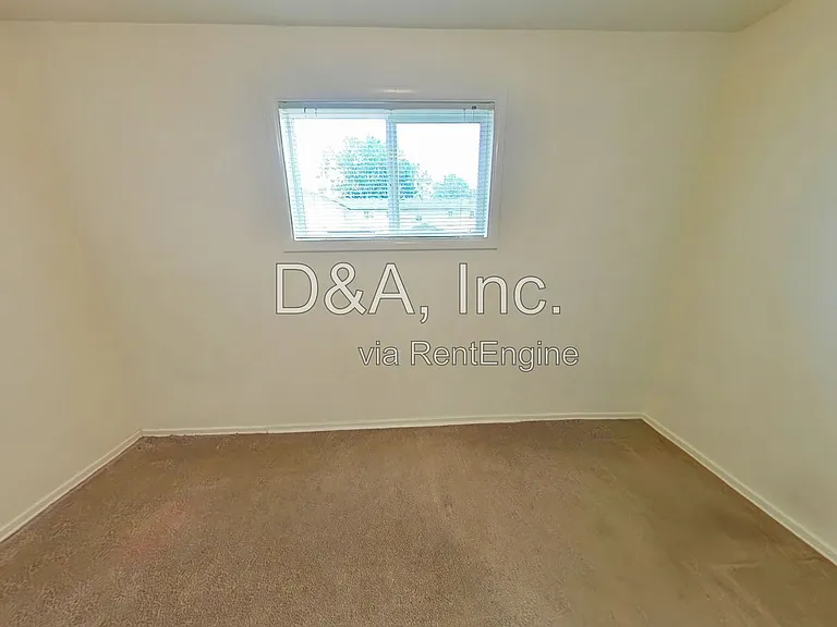 960 NW Cleveland Ave #5 — Photo 7