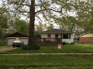 808 Division St, Keosauqua, IA 52565