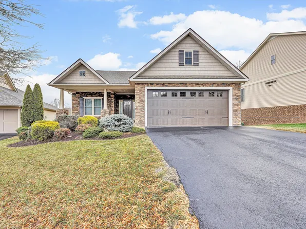 7125 Linn Cove Ct, Roanoke, VA 24018