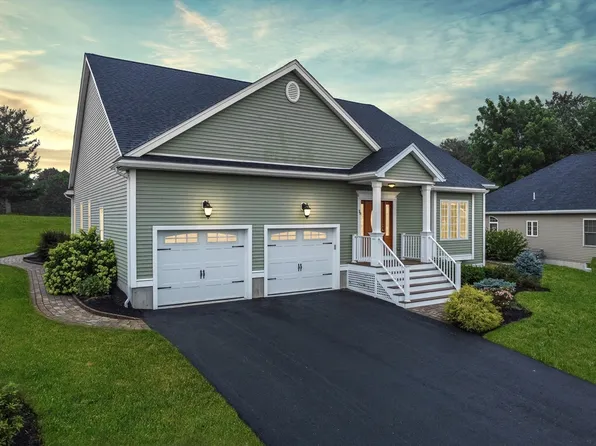 75 Front 9 Dr #75, Haverhill, MA 01832