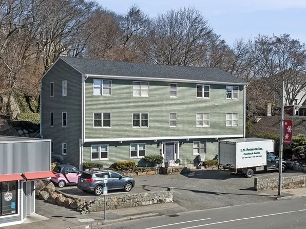 384 Main St APT 1, Gloucester, MA 01930