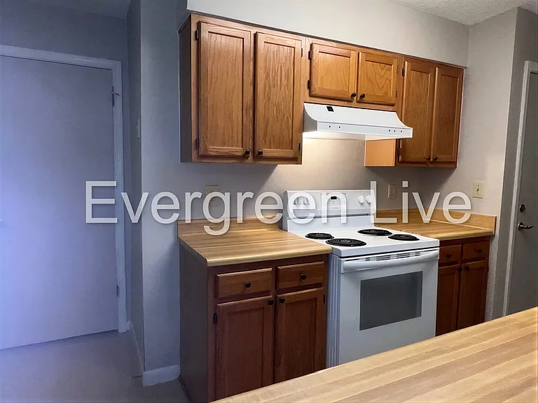 105 Celestin Ct — Photo 7