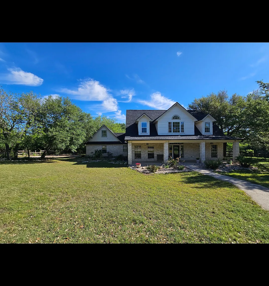 4 bed, 2.5 bath, 2676 sqft, $3,350 — Photo 3