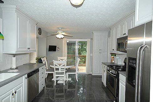 3rd image of 2533 Trent Dr