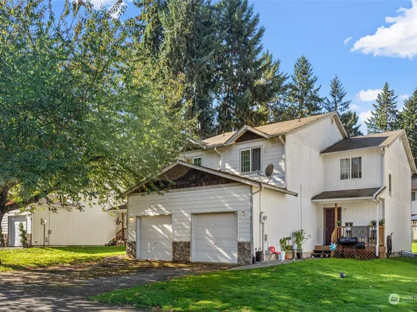 931 College Lane NE #A & B, Lacey, WA 98516