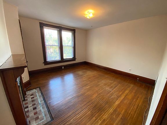 4th image of 145 W 1st Ave #145