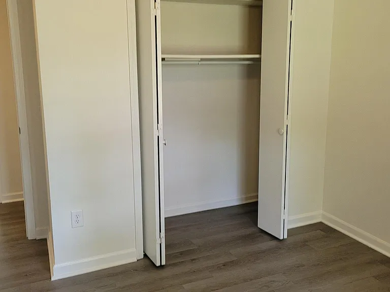 707 Chestnut Dr — Photo 22