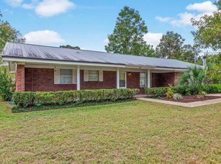 155 4th Ave E, Crestview, FL 32539