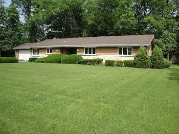 601 Burton Dr photo 1