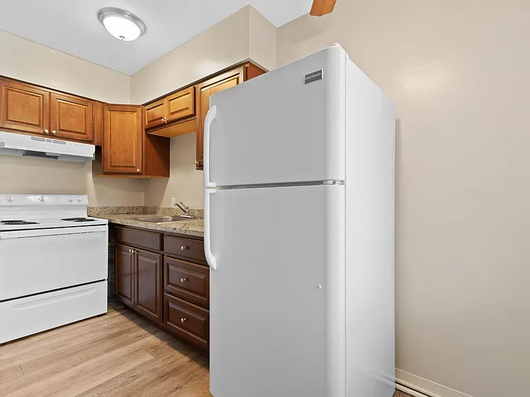 58 Vine Street — Photo 13