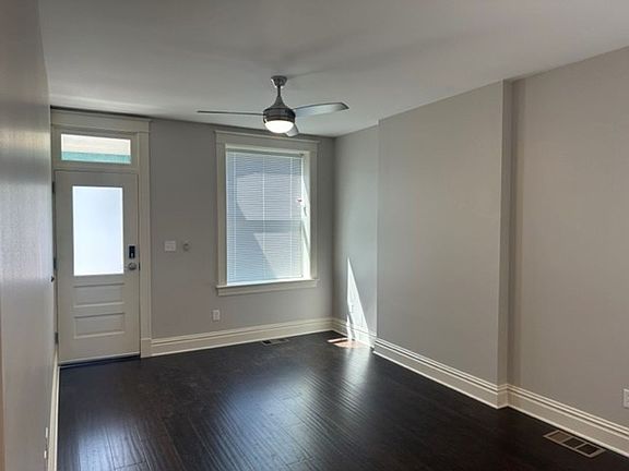 2nd image of 4231 Vista Ave #4231