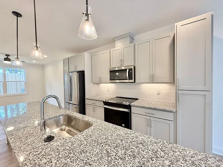 4811 Gossamer Ln #103 — Photo 6