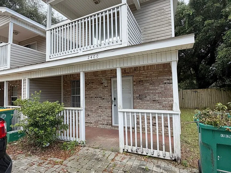 2400 Suwanee Ln — Photo 20