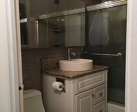 5th image of 1619 3rd Ave APT 9J