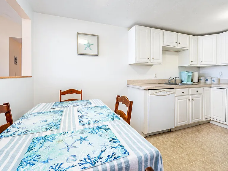 78 Center St #2-14 — Photo 7