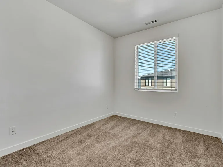 501 S 1080 W — Photo 13
