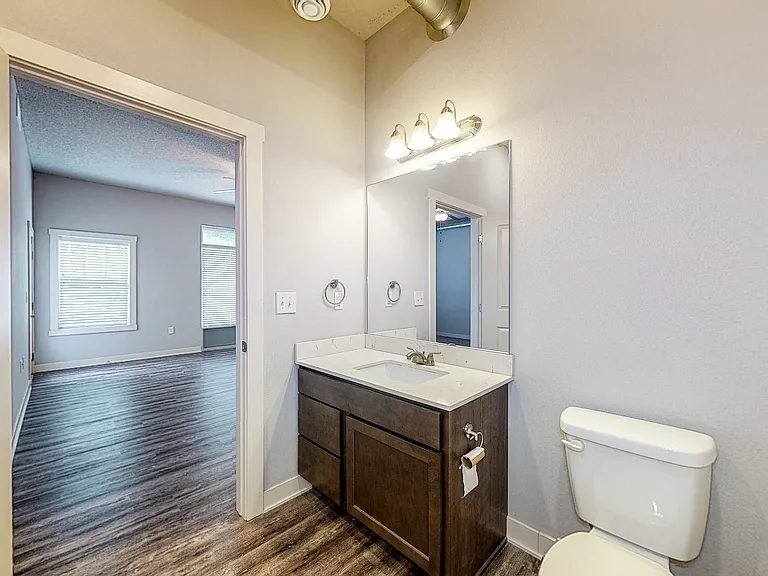 Uptown Lofts — Photo 19