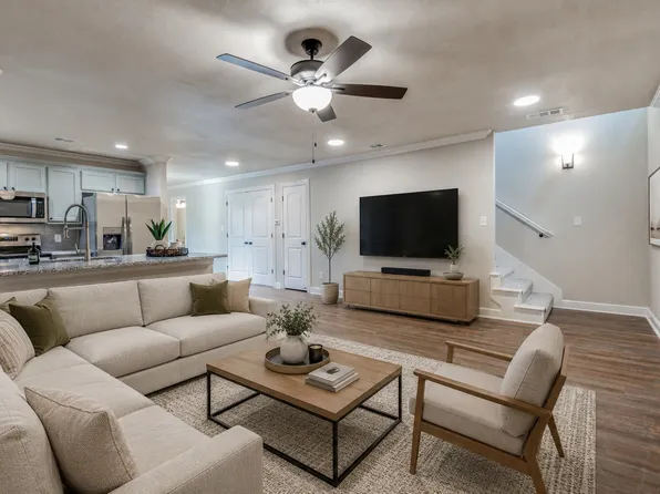 2208 N Hickory St, Sherman, TX 75092