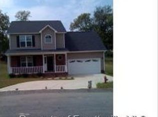 223 Bear Creek Dr, Raeford, NC 28376