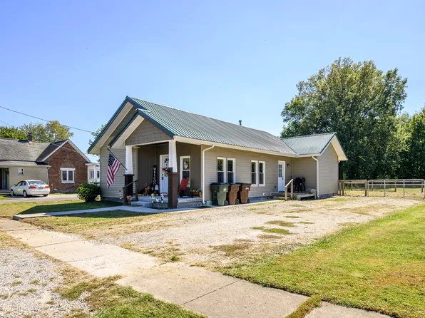 407 Moore St, Crothersville, IN 47229