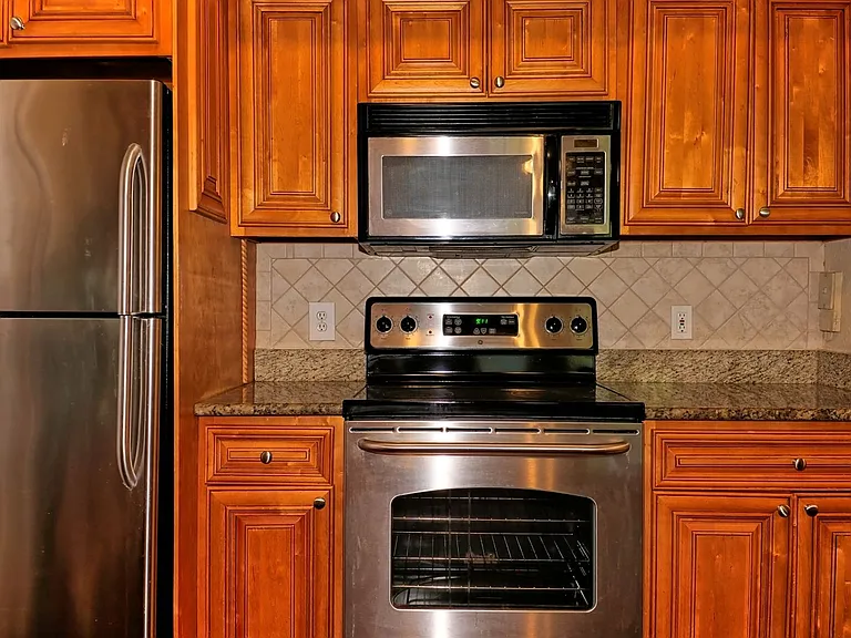 6071 Westgate Dr #313 — Photo 11