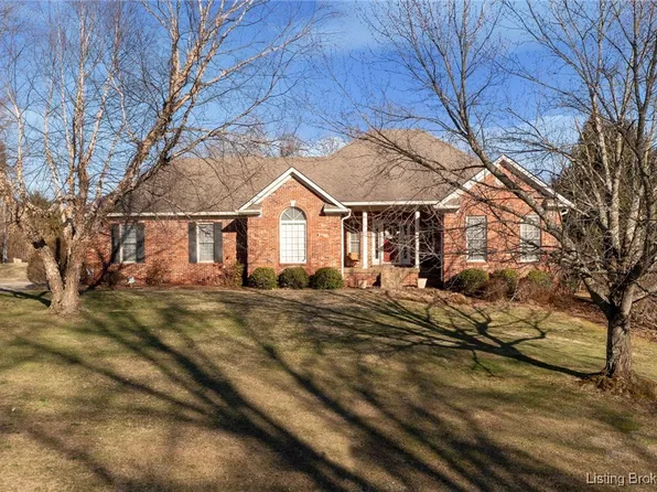 2001 Spring Creek Drive, Floyds Knobs, IN 47119