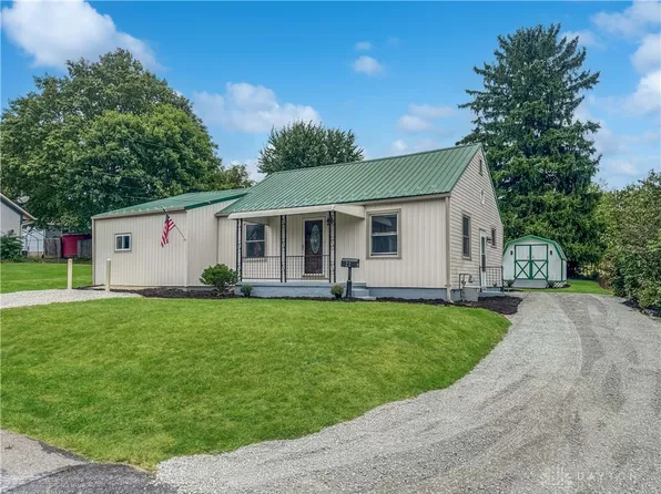 22 Church St, Mechanicsburg, OH 43044