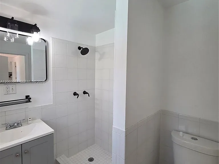 10500 SW 30th St — Photo 30